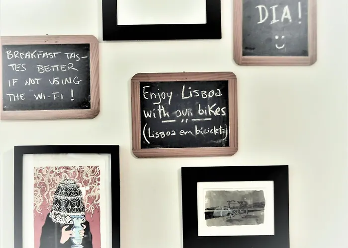 Living Lounge Hostel