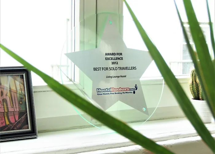 Living Lounge Hostel